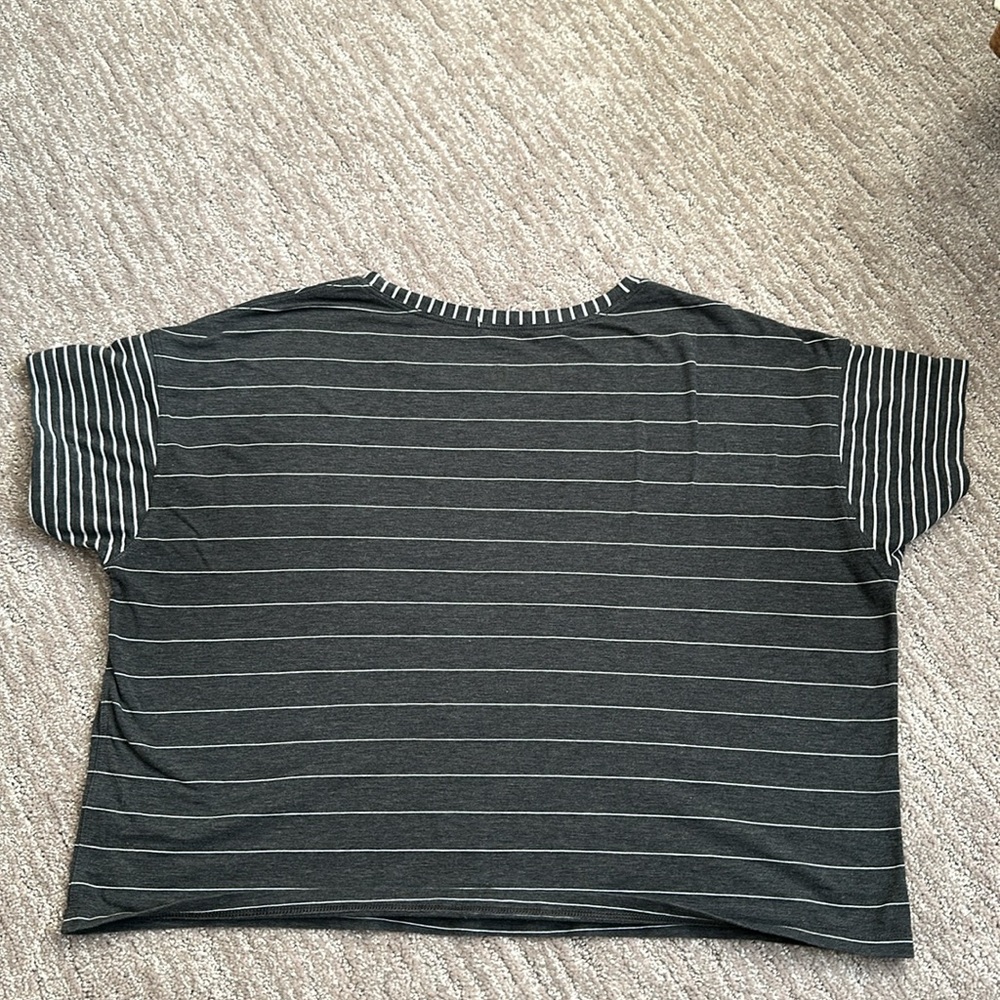 Lululemon Cropped Boxy Ter - Picture 2 of 5